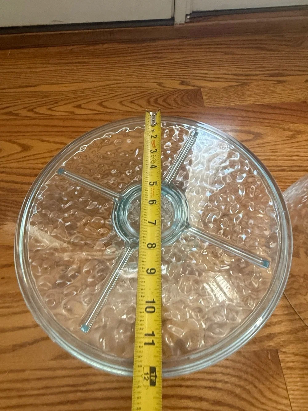 Better Homes And Gardens Clear Textured Glass Cake Dome with Knob